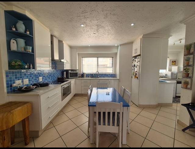 4 BEDROOM HOUSE FOR SALE IN VAALVIEW